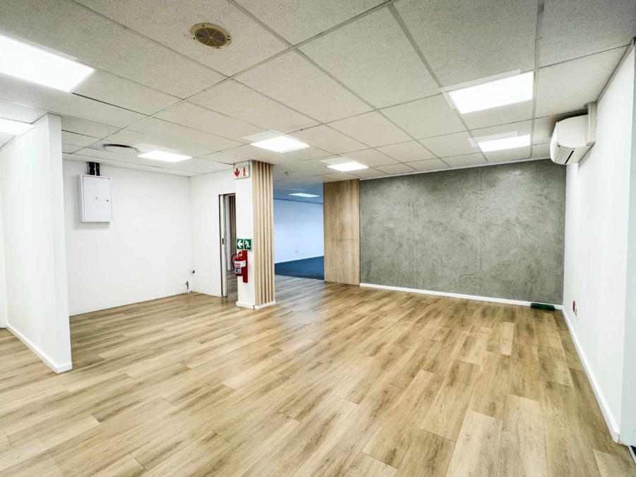 To Let Commercial Property for Rent in Mouille Point Western Cape